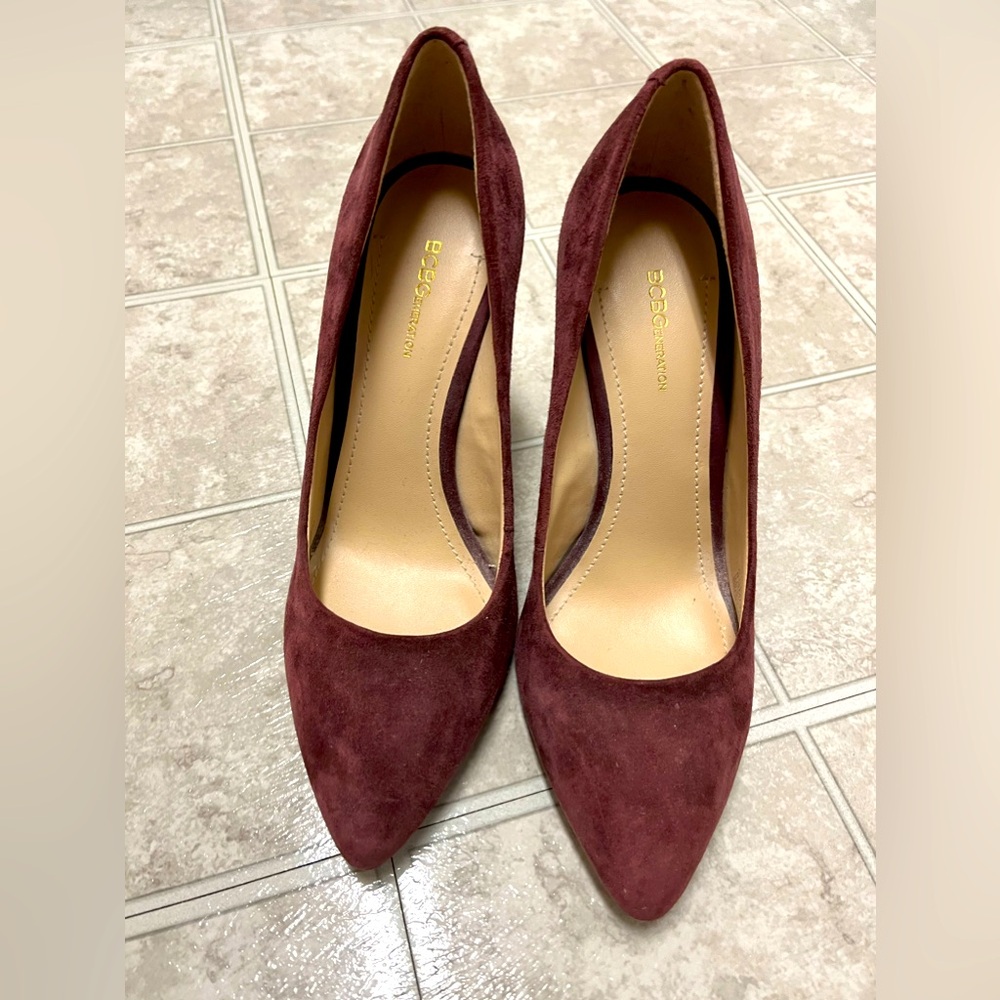 BCBG Burgundy Suede Block Pump EUC Size 8.5